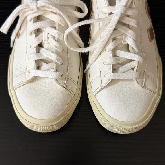 Veja Campo Sneakers - Extra White Babe - Picture 10 of 16